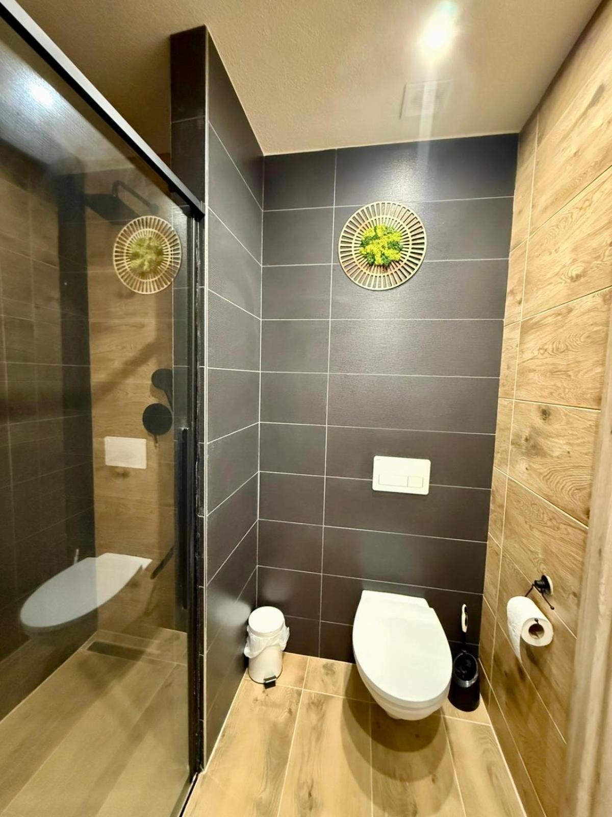 Apartmany Apollo Michalovce Extérieur photo